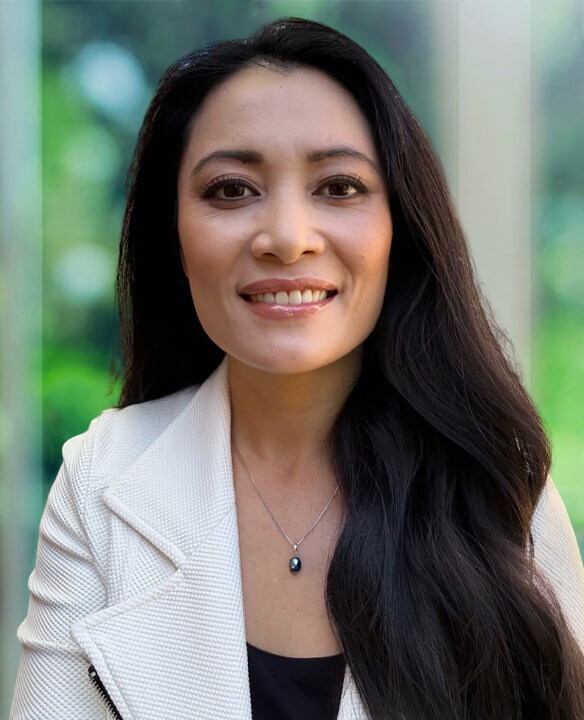 Wendy Cihak Headshot